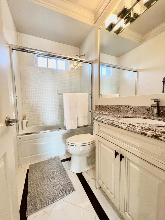 Vancouver Luxury Guesthouse المظهر الخارجي الصورة