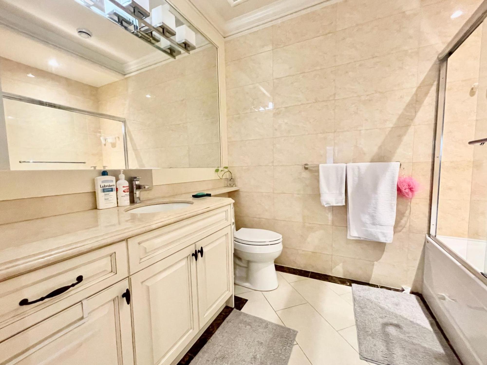 Vancouver Luxury Guesthouse المظهر الخارجي الصورة