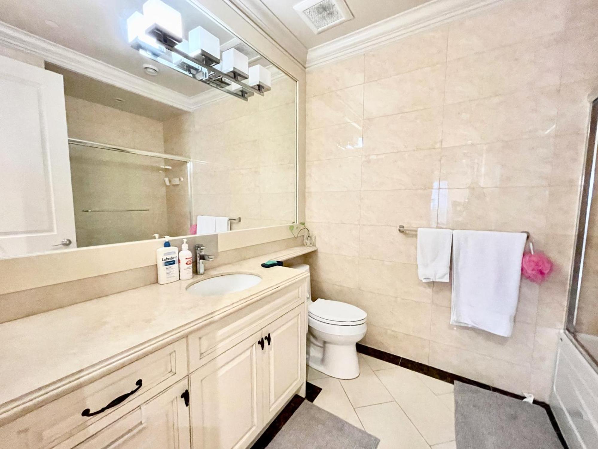 Vancouver Luxury Guesthouse المظهر الخارجي الصورة